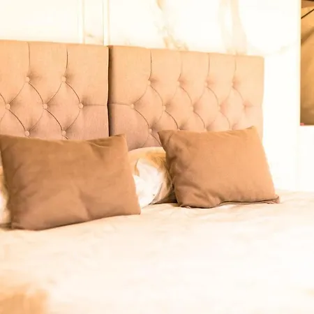 Drivibe Glamping, Gorazde * Dzindici