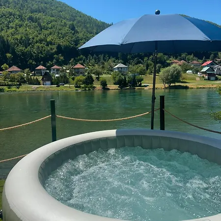 Drivibe Glamping, Gorazde * Dzindici