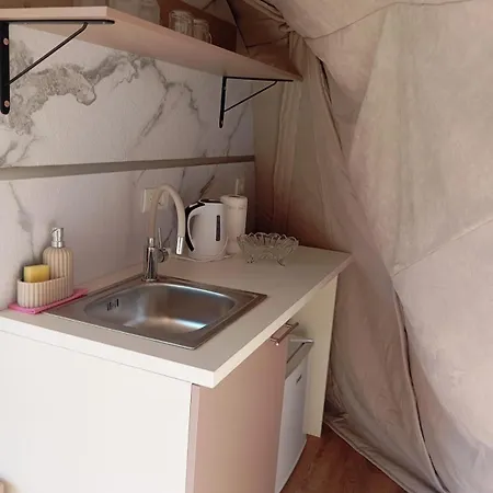 Drivibe Glamping, Gorazde Dzindici